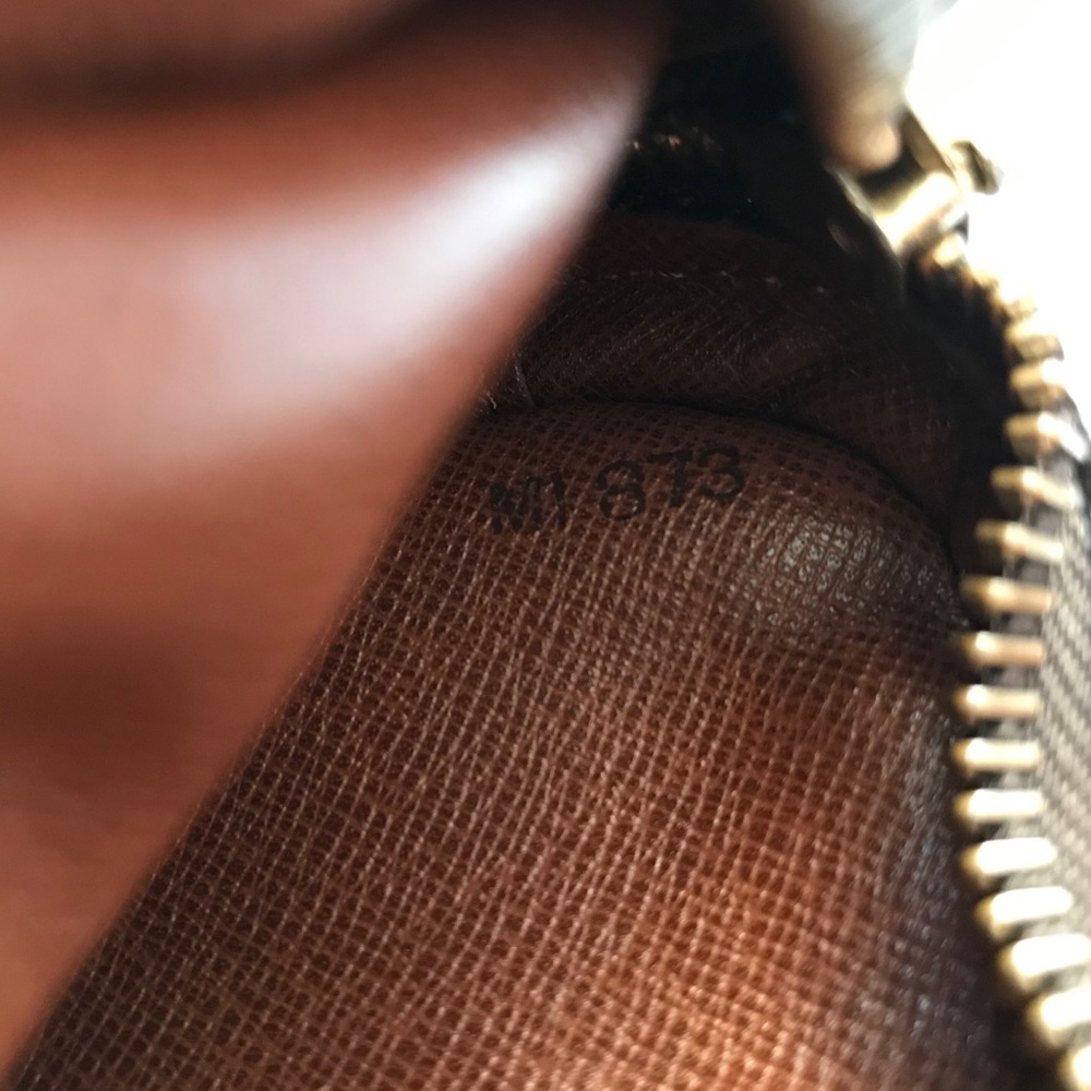 Authentic Louis Vuitton Saint Germain 24 - Picture 6 of 8